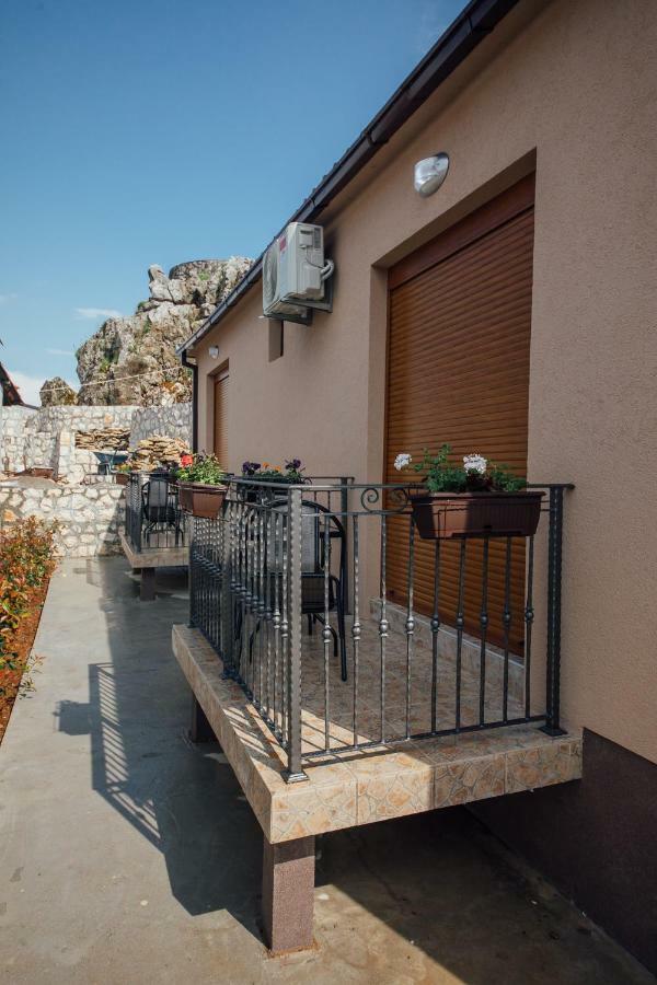 Apartments Vojislav Virpazar Zewnętrze zdjęcie