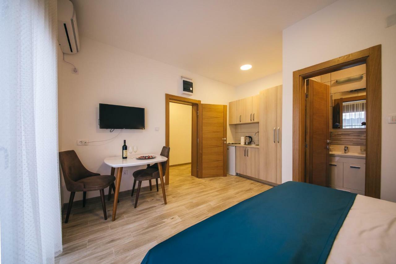 Apartments Vojislav Virpazar Zewnętrze zdjęcie