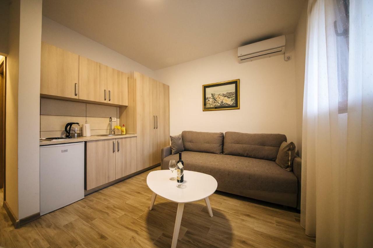 Apartments Vojislav Virpazar Zewnętrze zdjęcie