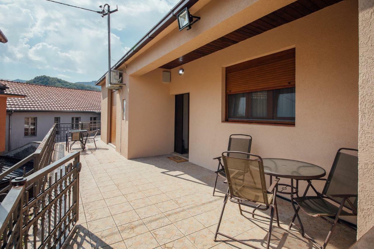 Apartments Vojislav Virpazar Zewnętrze zdjęcie